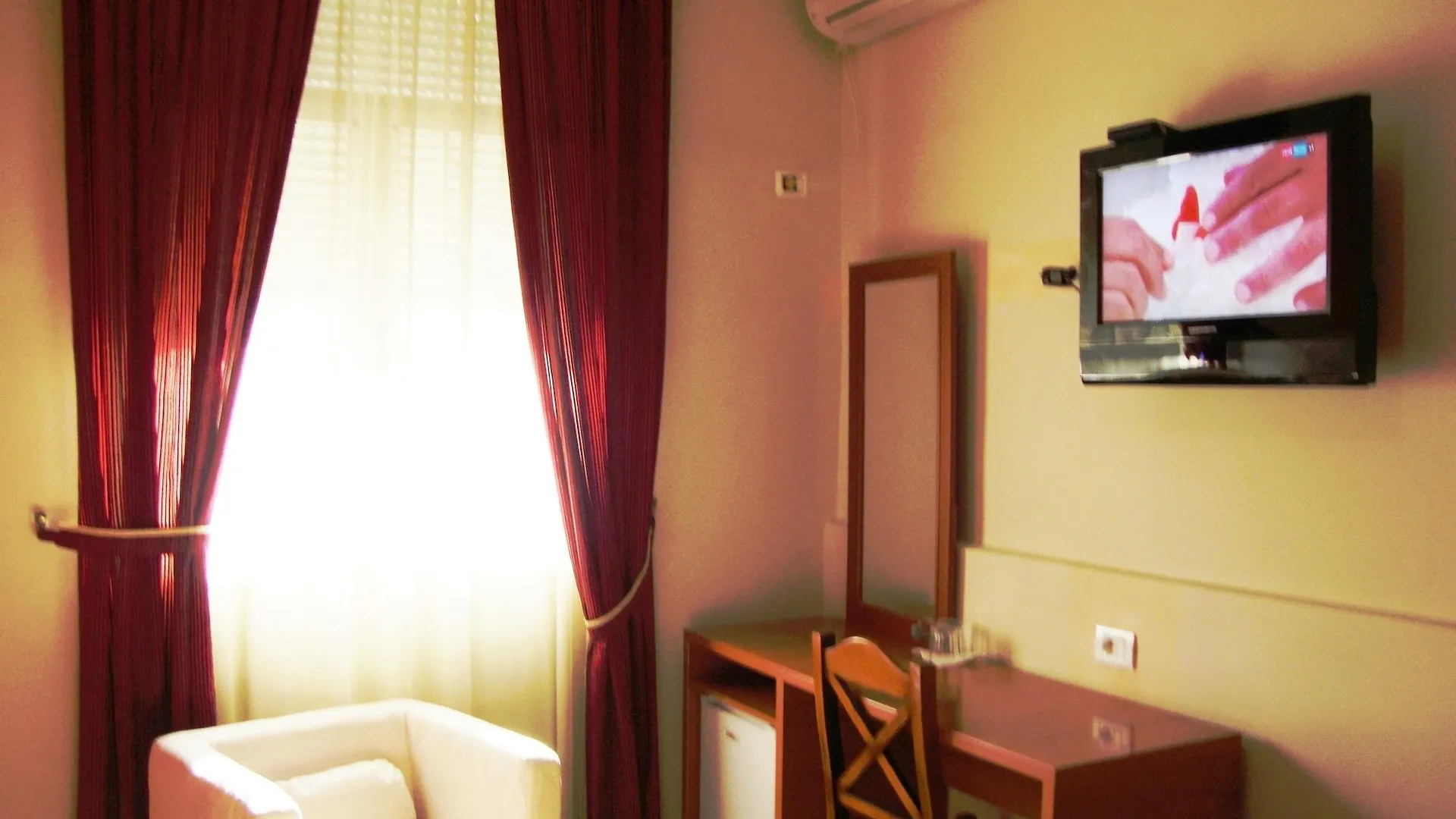 Hotel Nobel Tirana